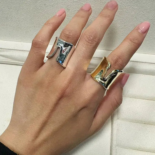 Nichegold High-End-Feeling-Ring, unregelmäßiges Horsehoe-Ring mit offenem Design, modischer und luxuriöser Damenring, einzigartiger Handschmuck