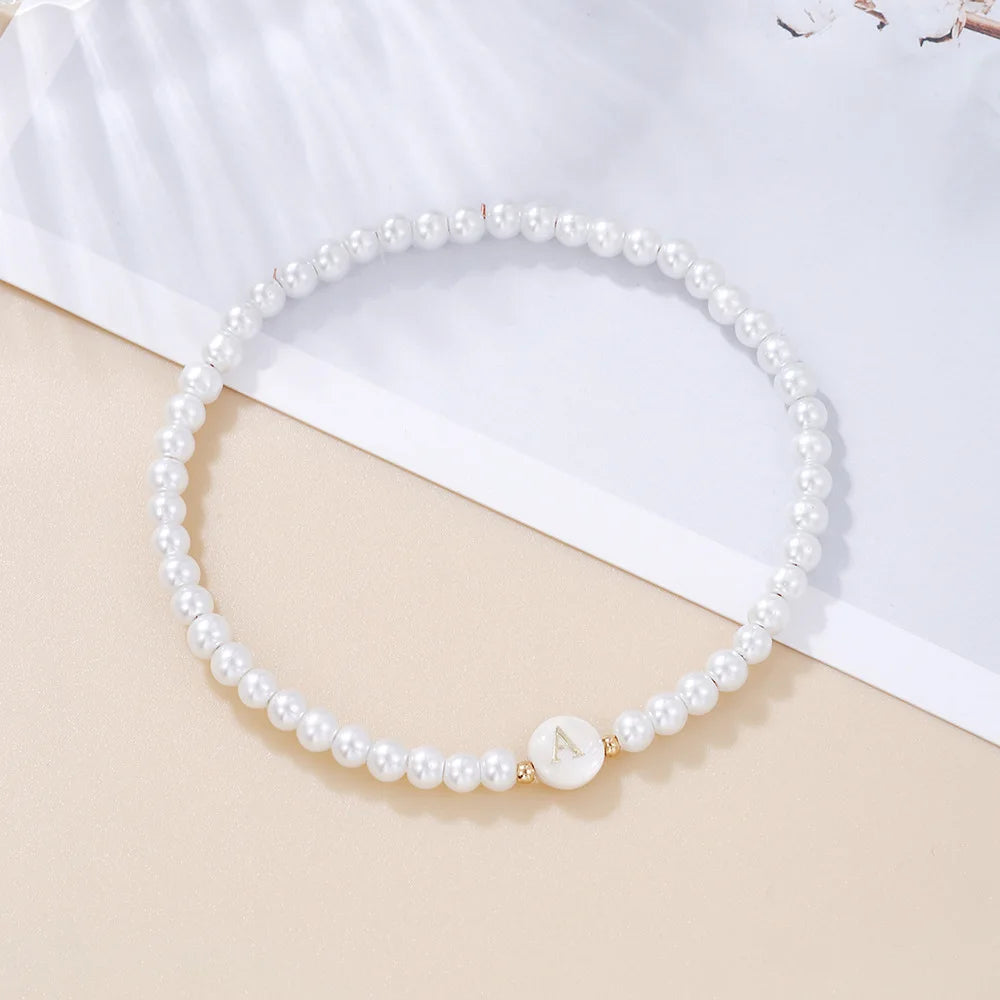 LATS Einfaches, vielseitiges 26-Buchstaben-Perlenarmband für Damen, modische elastische Perlenarmbänder, Handgelenkschmuck, Accessoires im Großhandel