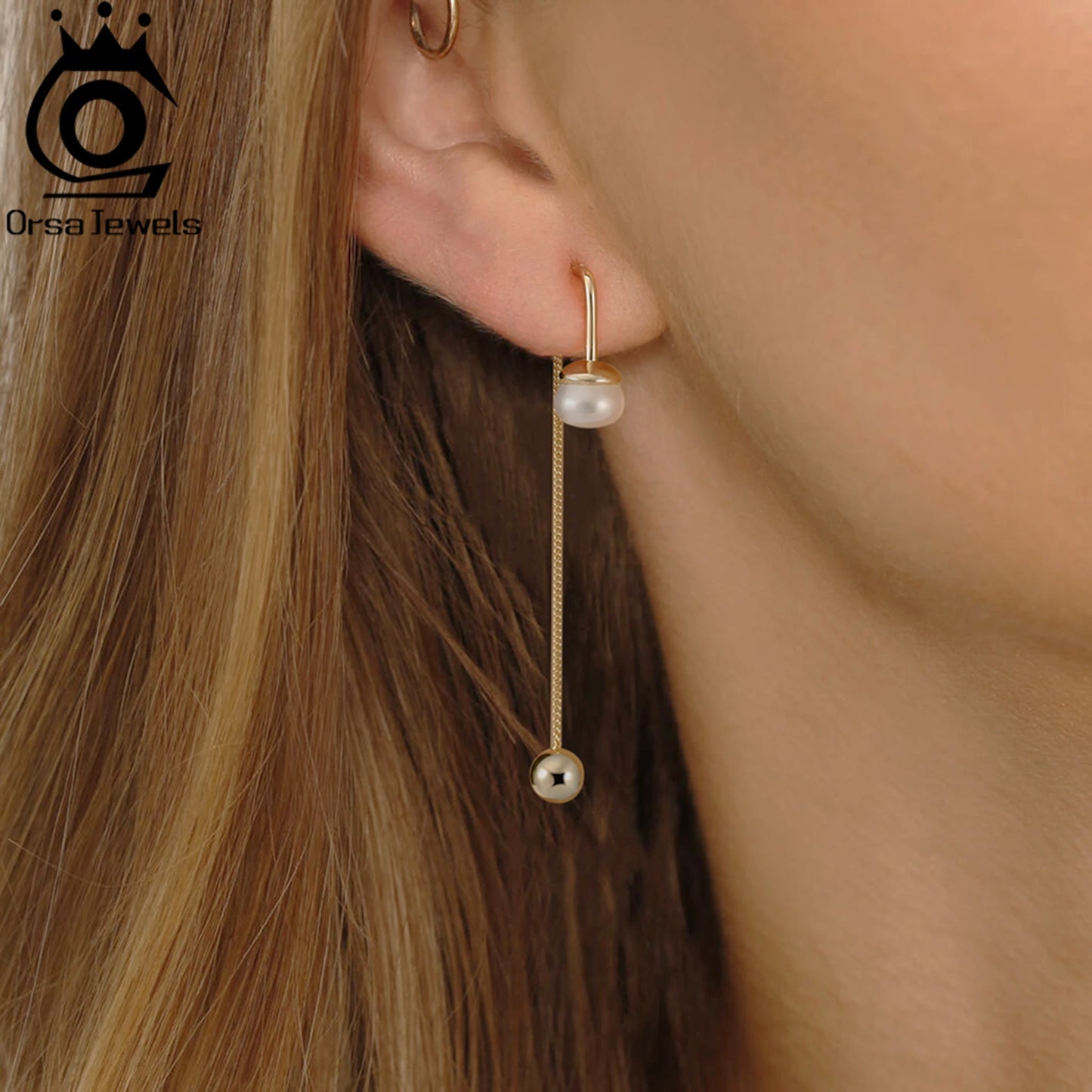 ORSA JEWELS Ohrhänger aus 925er-Sterlingsilber, natürliche Süßwasserperle, Strang und Perlen, Kugelornament, Quasten-Stil, Geschenk GPE 124