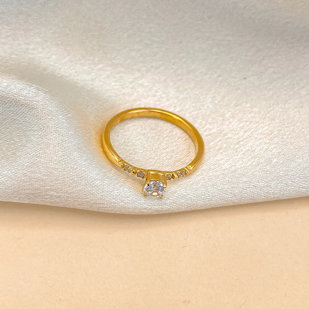 eManco Ehering Ewigkeit Ringe Frauen Brillante Runde Zirkonia Luxus Verlobungsring Dünne Elegante Weibliche Schmuck