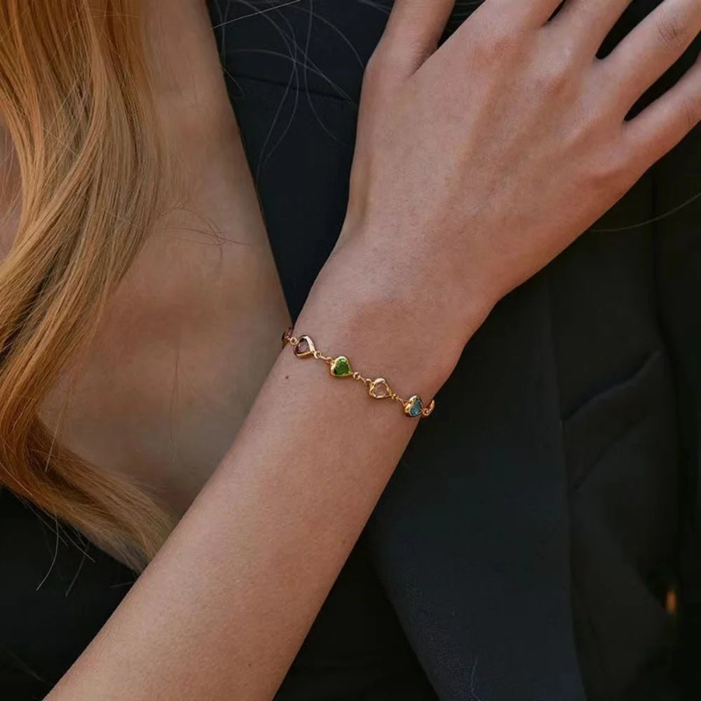 MEDFOLY Buntes süßes Gänseblümchen-Armband für Frauen, hypoallergen, kreative, zierliche Armbänder mit verstellbarer Kette, zarter Schmuck