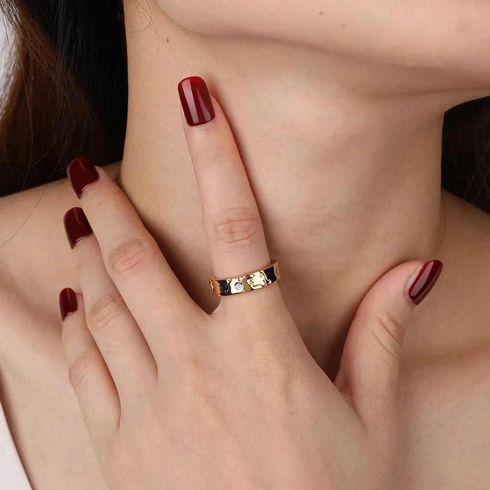 VAROLE Klassische Hochzeit Ringe Für Frauen Gold Farbe Einzigartige Textur Ring Mit CZ Mode Schmuck Party Anillos Mujer