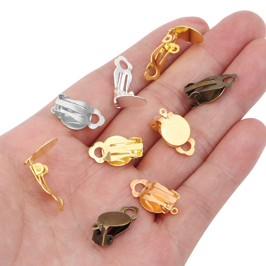 50 teile/los 10mm Kirsite Runde Flache Ohr Clip Basis Cabochon Lünette Tablett Ohrringe Clips Für Nicht Piercing Ohrringe Zubehör