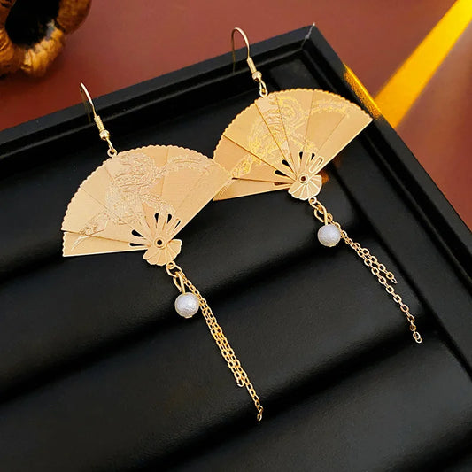 Chinesische Retro geschnitzte Phoenix faltbare Falt fächer Handing Ohrringe für Frauen ohne Piercing Moskito Coil Clip Quaste Ohrringe