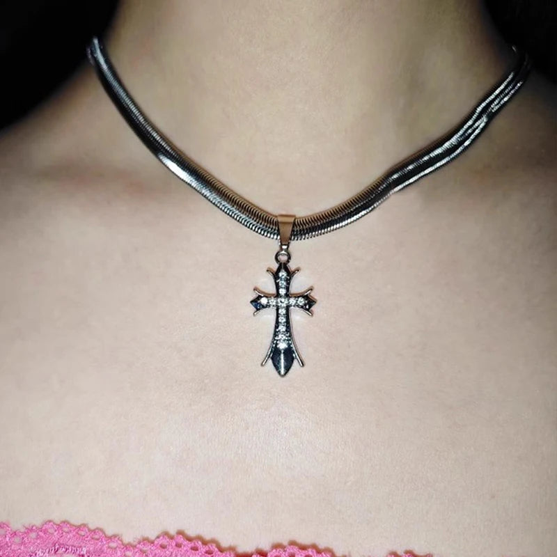 Y2k Schmuck Schlange Knochen Ketten Kreuz Anhänger Halskette Punk Charms Stern Halskette Frauen Grunge Zubehör Halsband Koreanische Mode