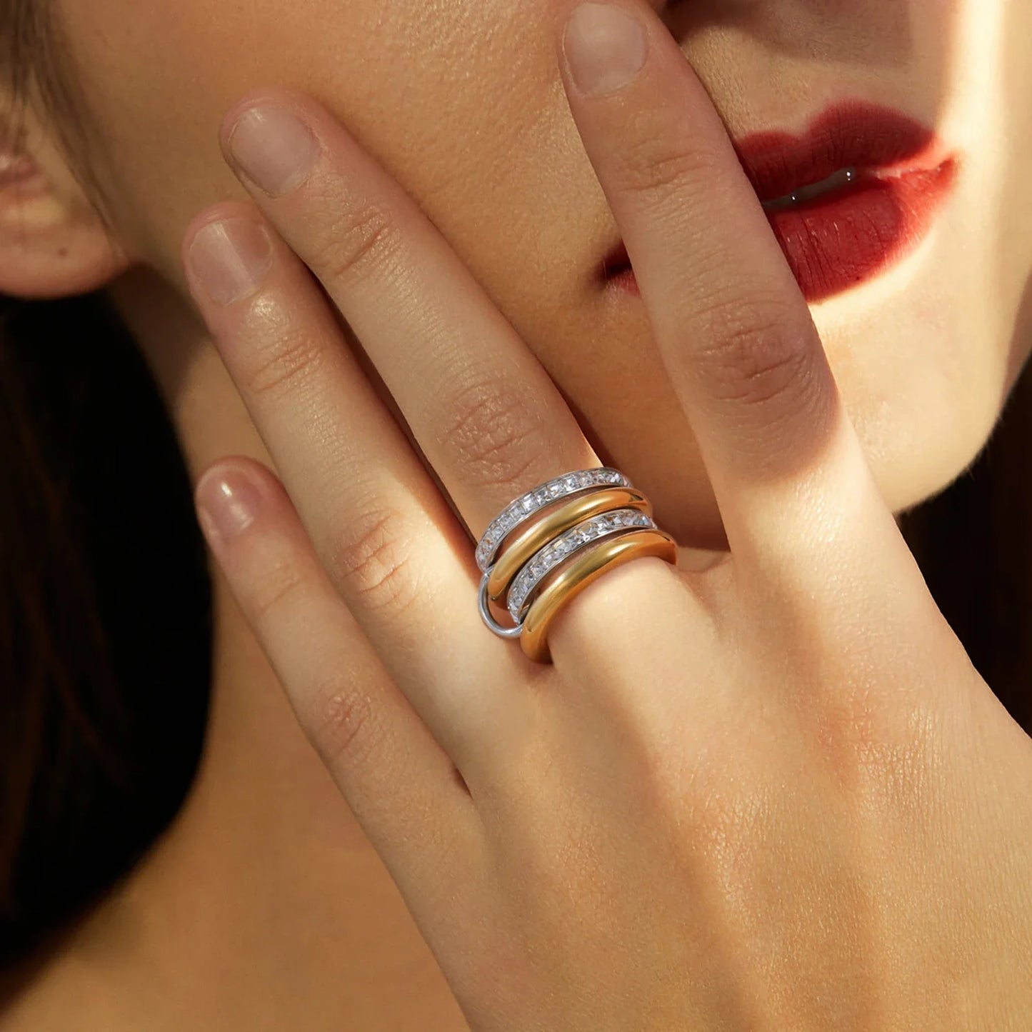 Teamer Frauen Mehrere Schichten Ringe Edelstahl Gold Farbe Klar Zirkon Finger Ring Minimalistischen Mode Schmuck Geschenk Großhandel