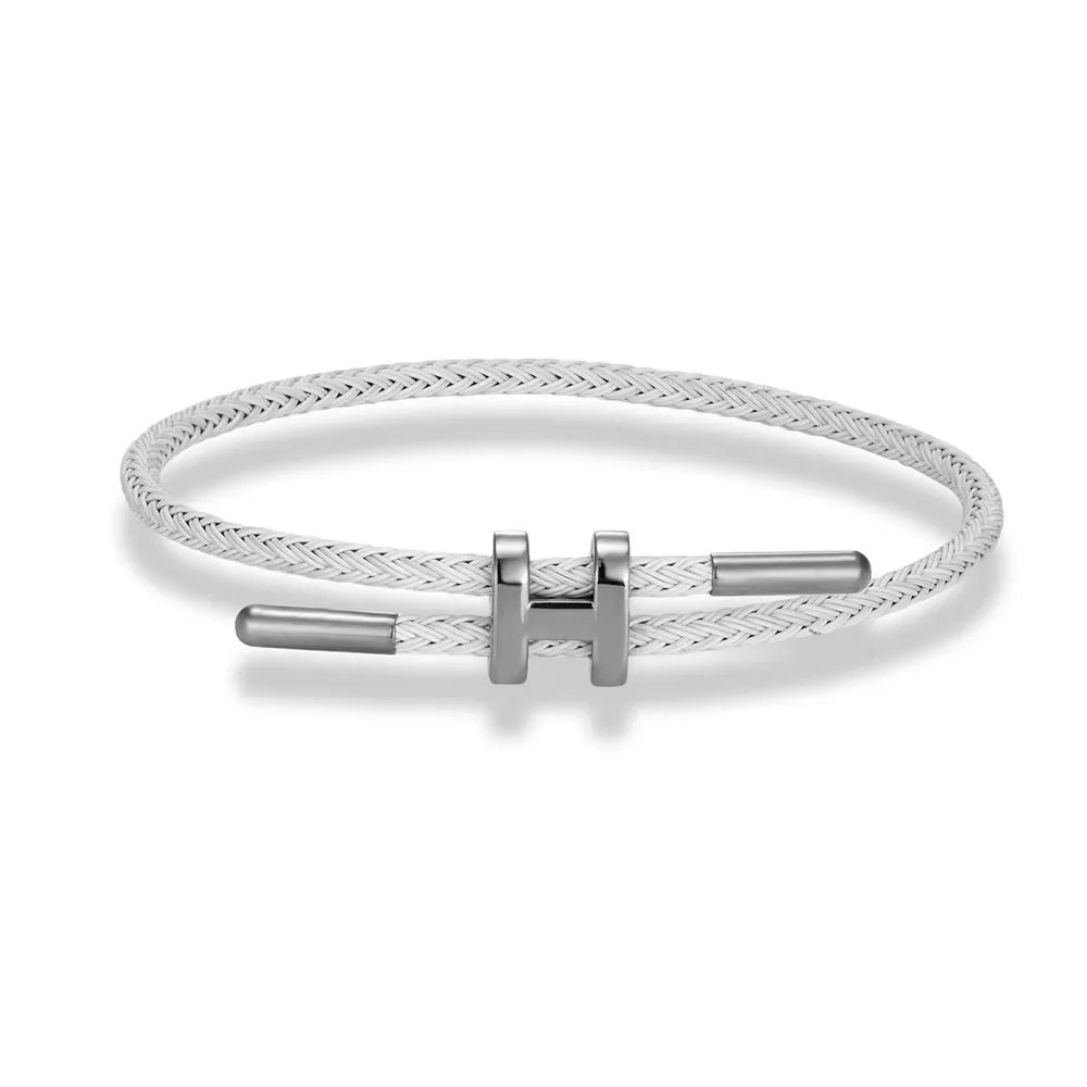 Stahlfarbe H Schnalle Feines Drahtseil Armband Hartgold Schmuck Schnur Perlen Glücksbringer Straße Straße Ungeblockiertes rotes Seil