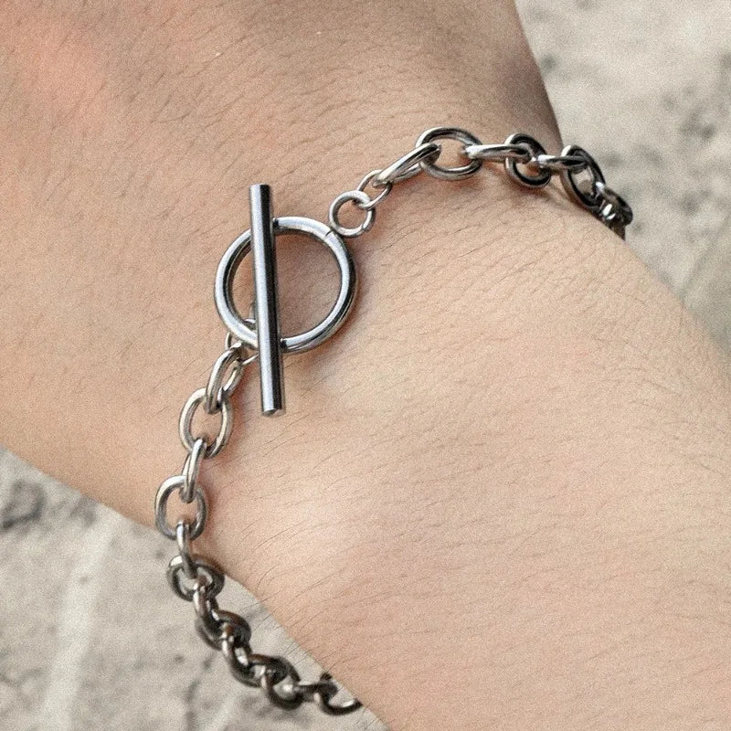 Neue Edelstahl-Armbänder, minimalistisches Design, OT-Schnallenkette, lichtecht, hochwertige Armbänder für Frauen, Schmuck, Party-Geschenke
