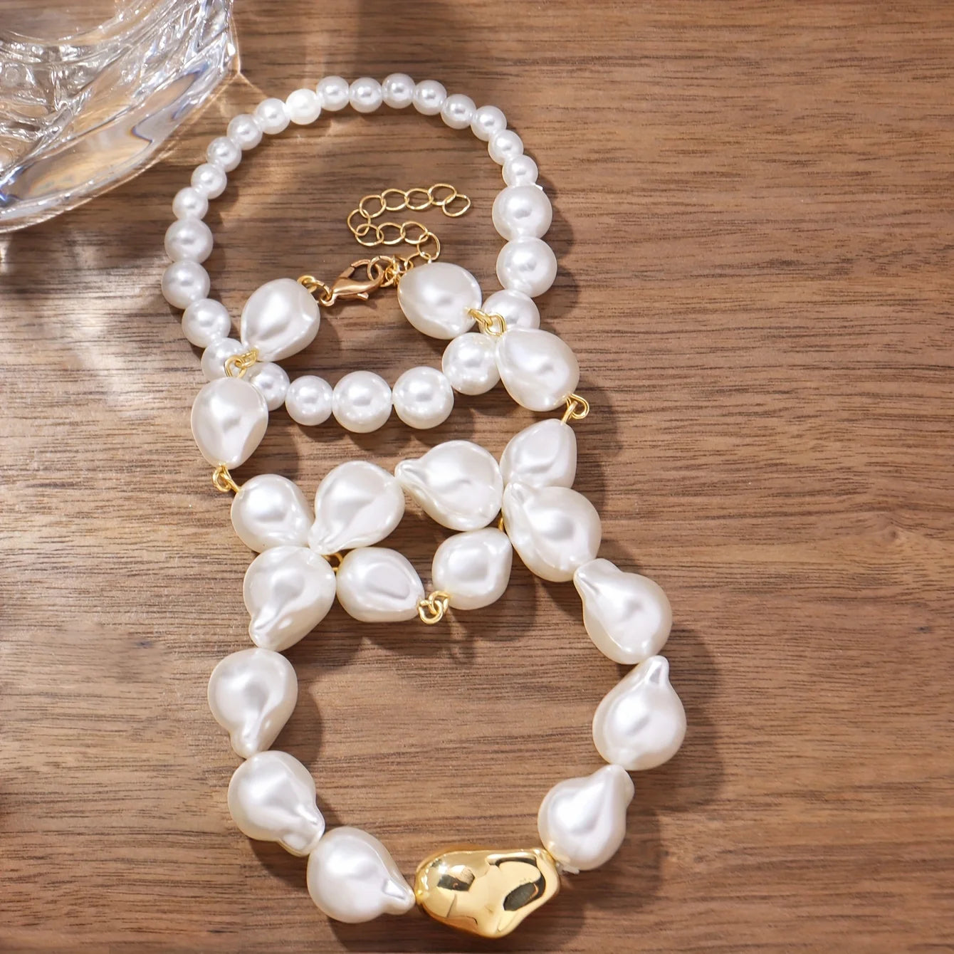 Exquisites Luxus-Armband-Set für Damen mit Perlenimitat, Bankett-Schmuck
