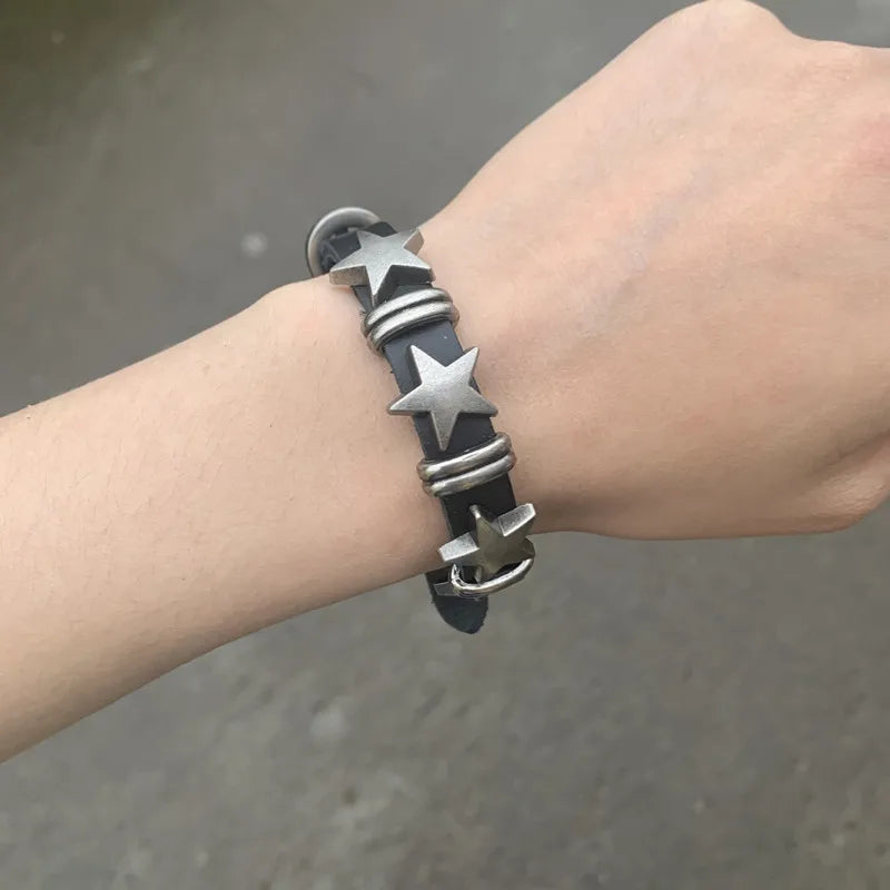 Gothic Star Punk Kunstleder Armband für Männer Frauen Spiked Armreif Goth Schmuck Vintage Y2K Cosplay Emo Kleidung Zubehör