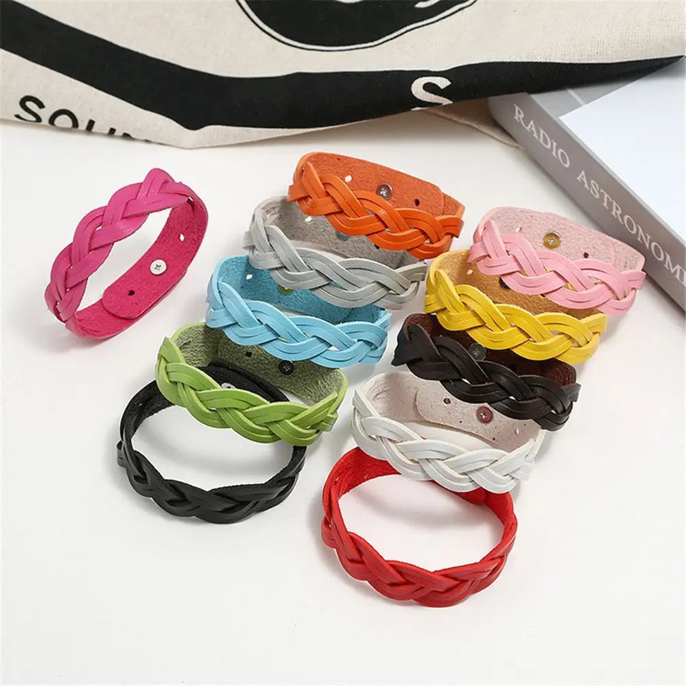 Mode solide geflochtene Twist Leder Armband einfache vielseitige Student Armreifen Punk Snap Armband Schmuck verstellbare Armband