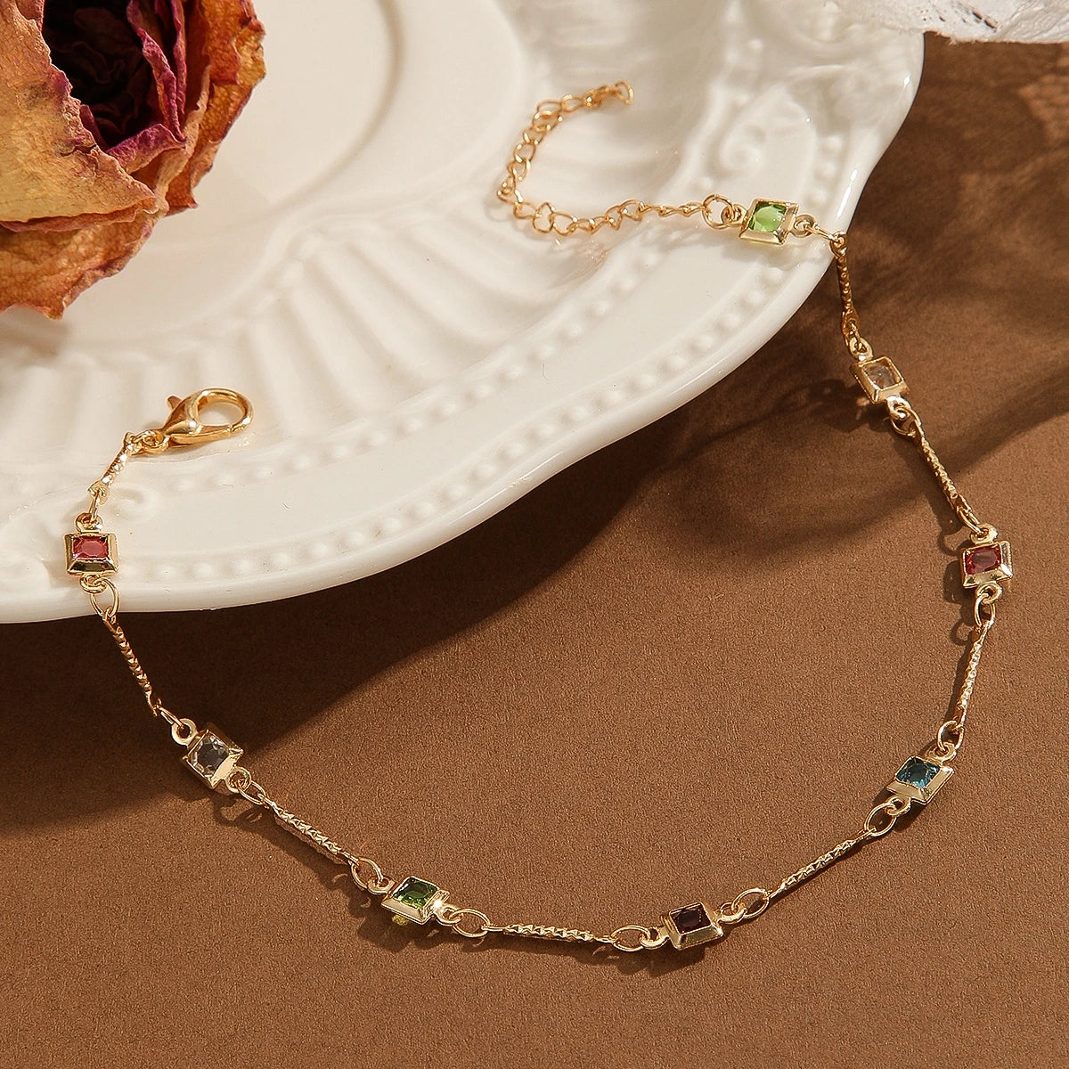 Initial winzige bunte quadratische Zirkon Fußkettchen für Frauen Armbänder Sommer Barfuß Sandalen Schmuck auf Fußbein
