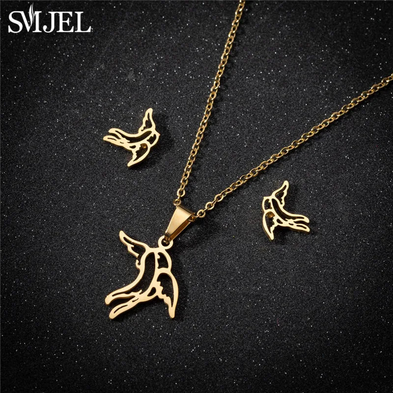 Korea Stil Edelstahl Schmetterling Schmuck Sets für Frauen Cartoon Biene Insekt Anhänger Halskette Mädchen Sommer Strand Hochzeit Geschenk