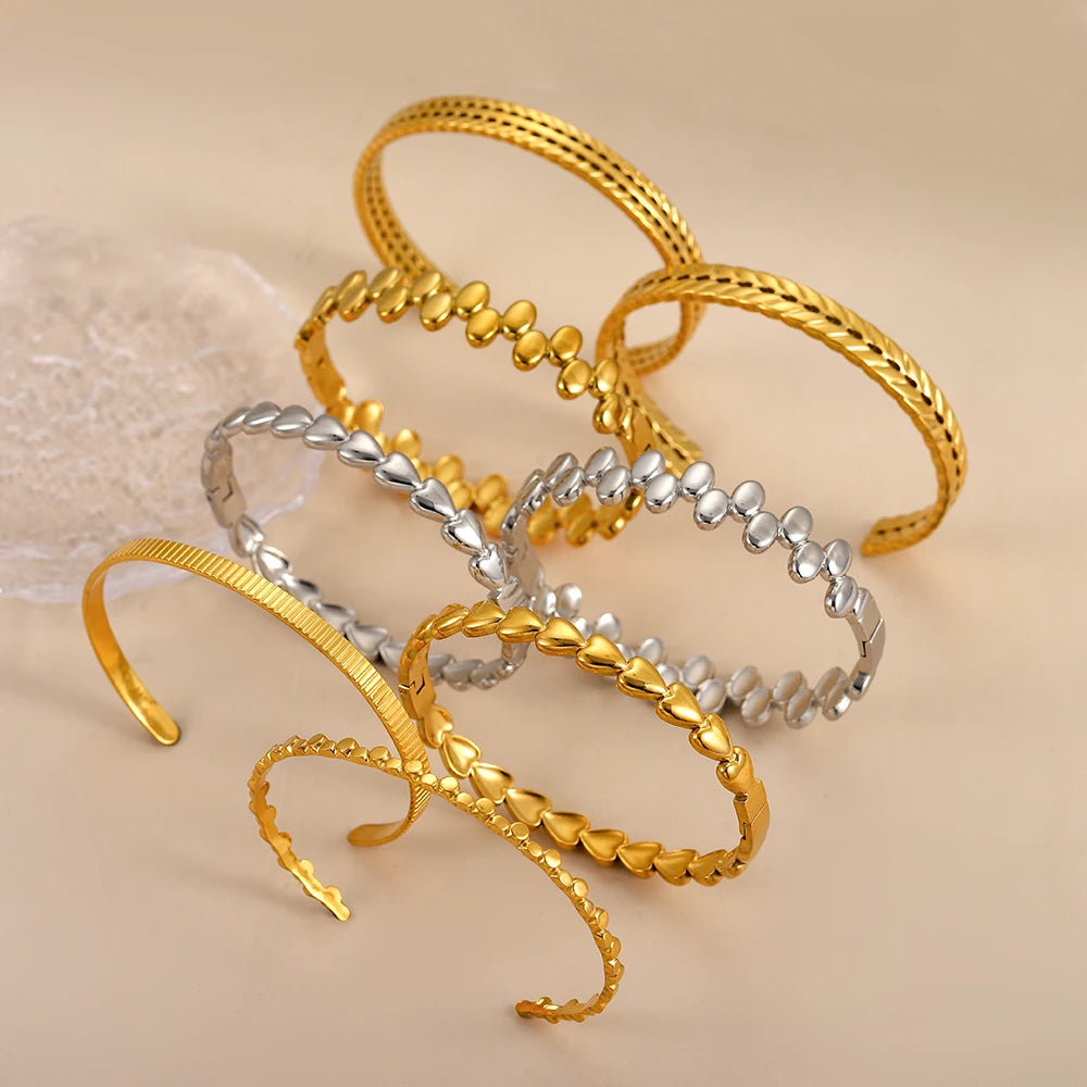 CARLIDANA Minimalistisches, trendiges Herren-Twist-Kettenarmband mit dicken Gliedern, 18 Karat vergoldeter Edelstahl, klobiges Seil-Kettenarmband für Damen