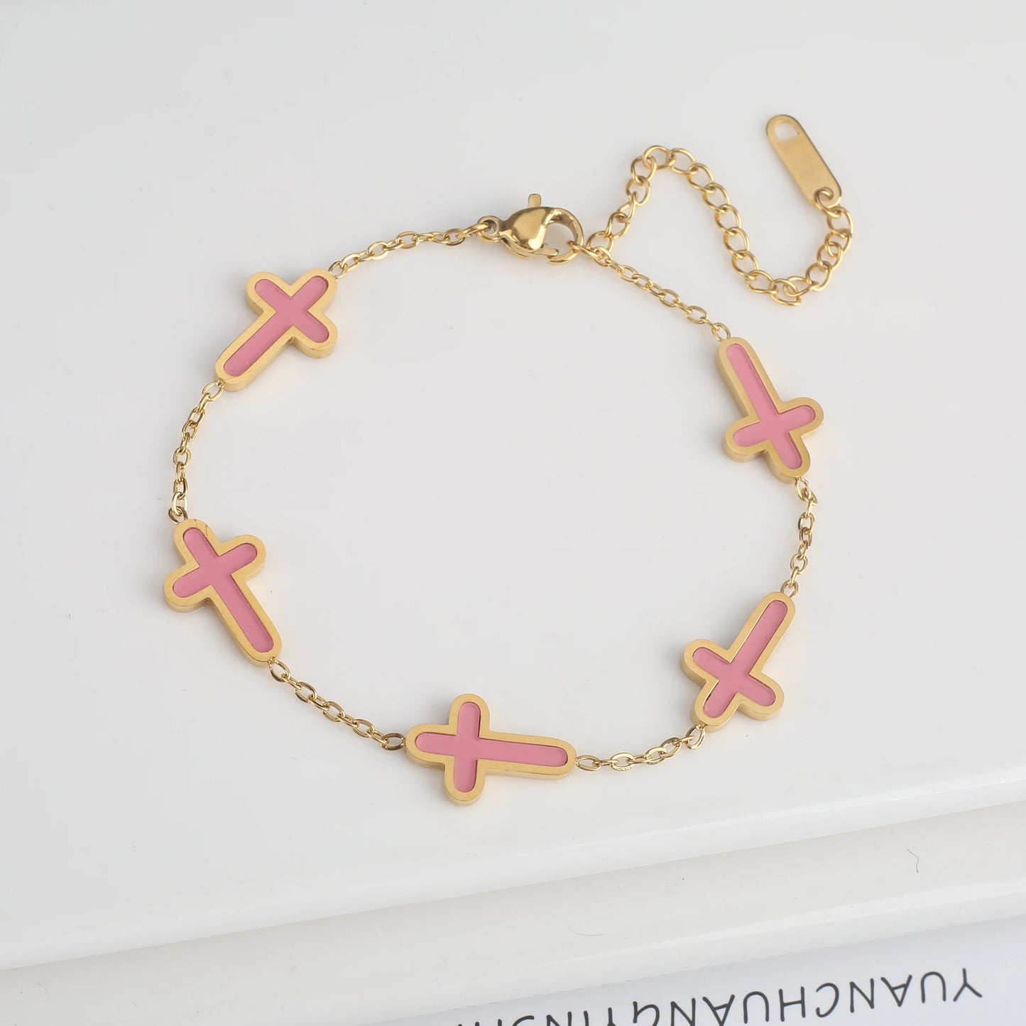 Stilvolles Edelstahl-Gothic-Kreuz-verstellbares Kettenarmband für Mann und Frau, einfache tägliche Party, goldfarbener religiöser Schmuck