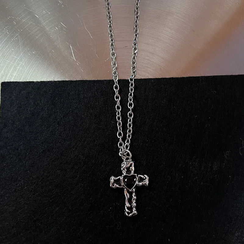 Punk Rock Schwarz Herz Kreuz Anhänger Kette Halskette Für Männer Frauen Coole Hip Hop Straße Vintage 90er Jahre Y2K Grunge Goth Zubehör