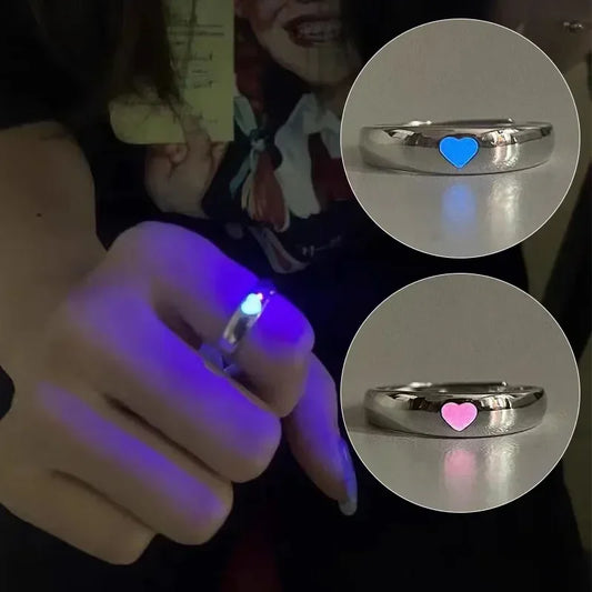 Im Dunkeln leuchtender Ring, leuchtend, blau, rosa, hell, Liebes-Herz-Ring, Paare, Mädchen, silberfarbener Schmuck, verstellbare Größe, neue modische Ringe