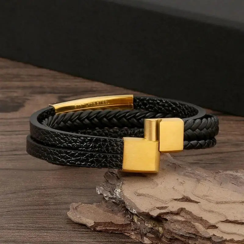 Punk Männer Leder armband mit Edelstahl Magnet verschluss geflochten mehr schicht ige Leder verpackung Armreifen Mann Schmuck Geschenk