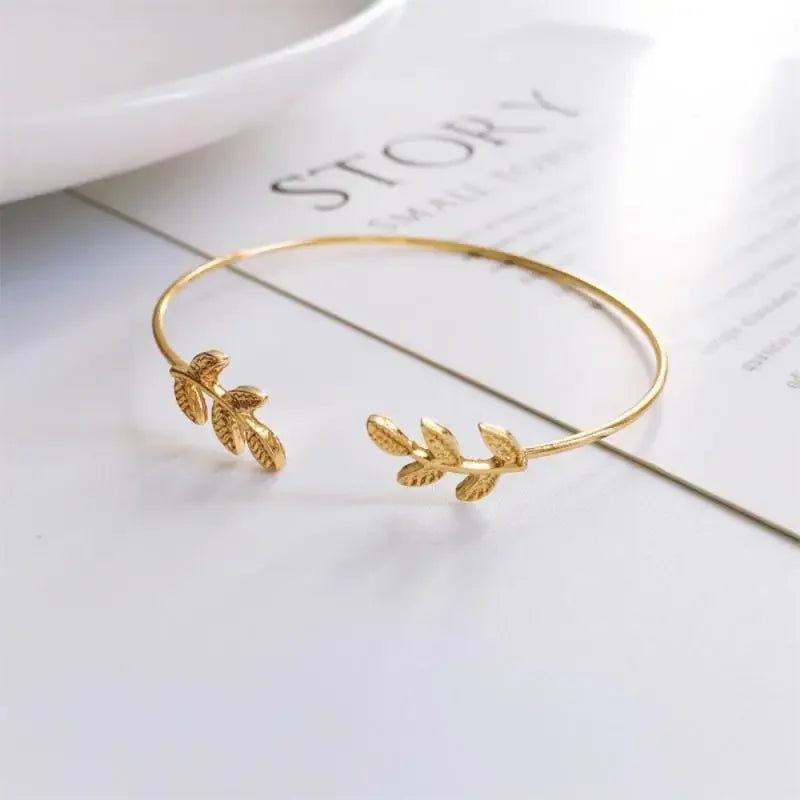 Mode Blatt Armbänder für Frauen elegante Punk Persönlichkeit offene Armreif Manschette koreanische exquisite einfache Armband Schmuck Geschenk