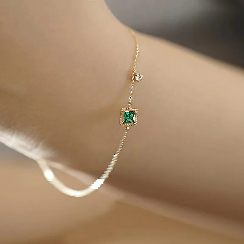 Neues quadratisches Armband aus 925er-Sterlingsilber, Temperament, grüner Zirkon, glänzendes Damenarmband, Geburtstagsgeschenk, exquisite Accessoires