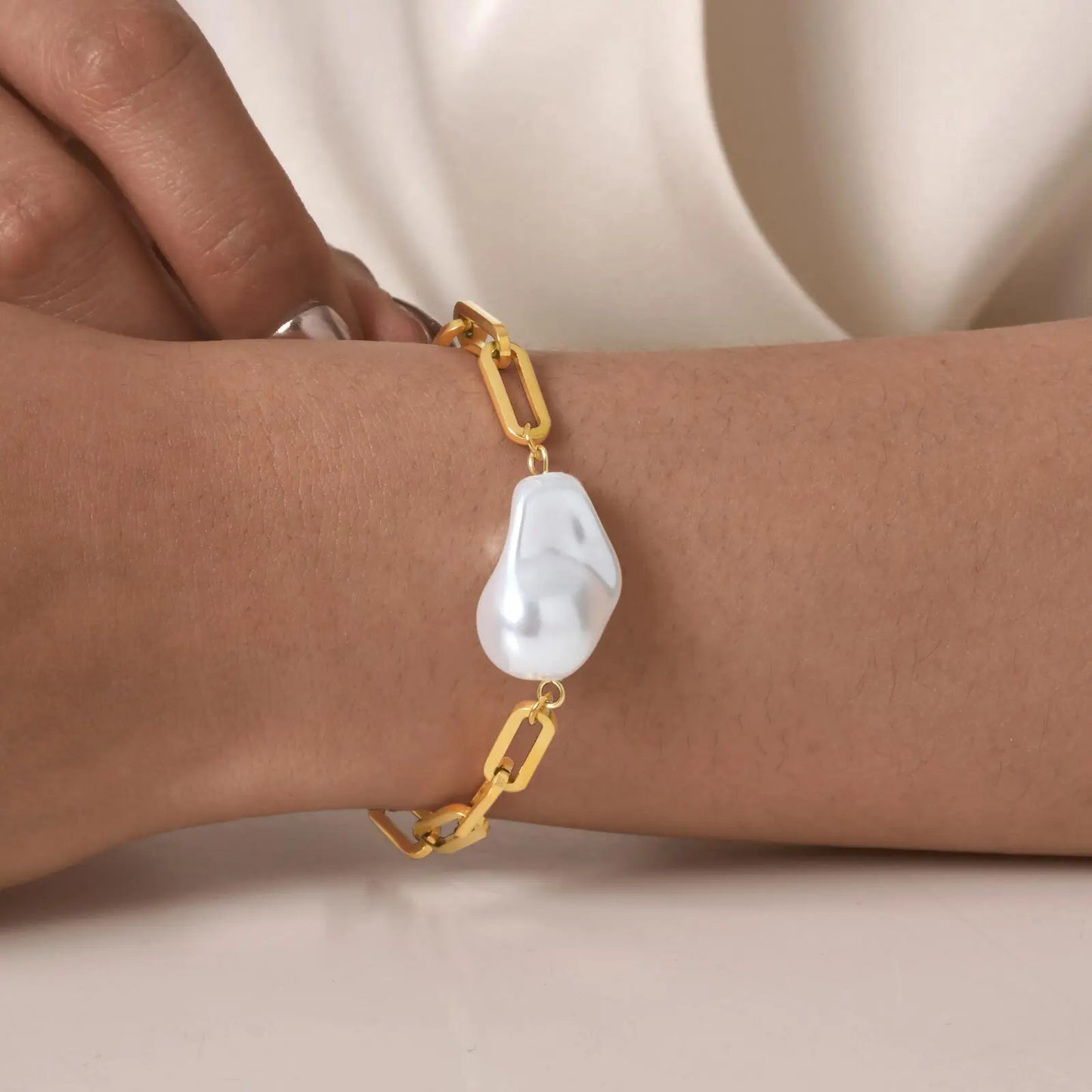 Vnox Original Design Helle Perle Armband Für Frauen Hochzeit Schmuck Elegante Edelstahl Kette Armband Modernen Trendigen Stil