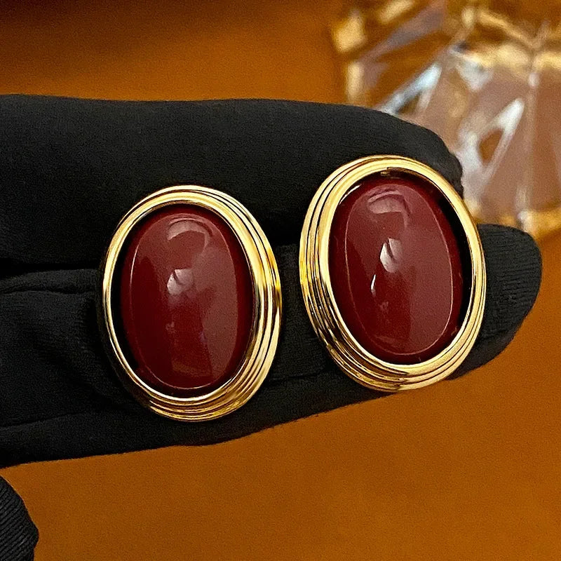 Französische Vintage-Ohrringe mit eleganten ovalen Creolen, High-End-Feeling, leichtes Luxus-Design, Sensibilität, Damenschmuck