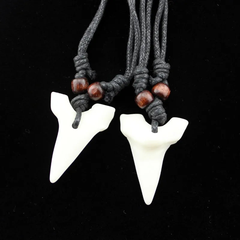 Nachahmung Yak Knochen Haifisch Zahn Halskette Coole Männer Frauen Schmuck Weiße Zähne Amulett Anhänger Geschenke
