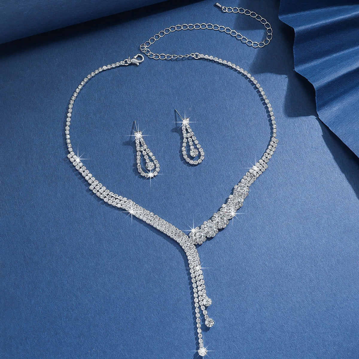 3PC Damen Mode Kupfer Klaue Kette Serie Geometrische Quaste Halskette Ohrringe Schmuck-Set Hochzeit Bankett Party Urlaub geschenk