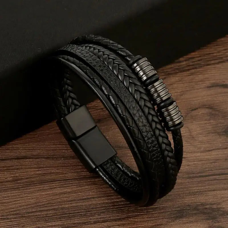 Punk Männer Leder armband mit Edelstahl Magnet verschluss geflochten mehr schicht ige Leder verpackung Armreifen Mann Schmuck Geschenk