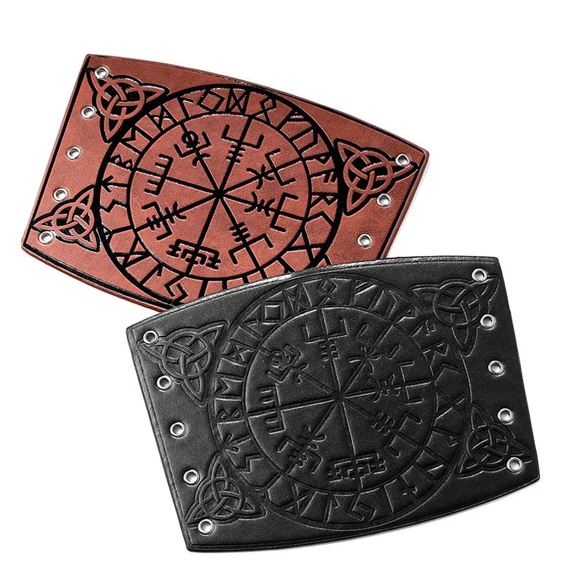 2024 Toten Design Nordic Viking Odin Kompass Armreifen für Mann Reiten Schutzausrüstung Geprägtes breites Lederarmband Punk-Schmuck