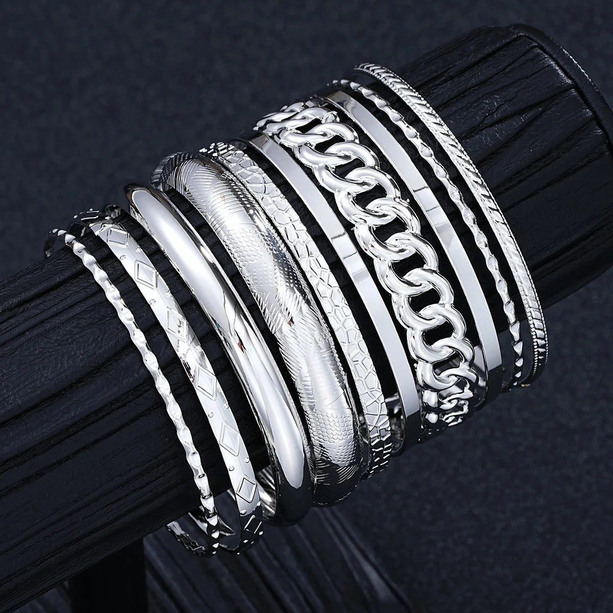 10 teile/satz Punk Metall Armreifen Set Für Frauen Schwere Vintage Stile Hip hop Strukturierte Armbänder Mode Schmuck Zubehör 2025 Neue