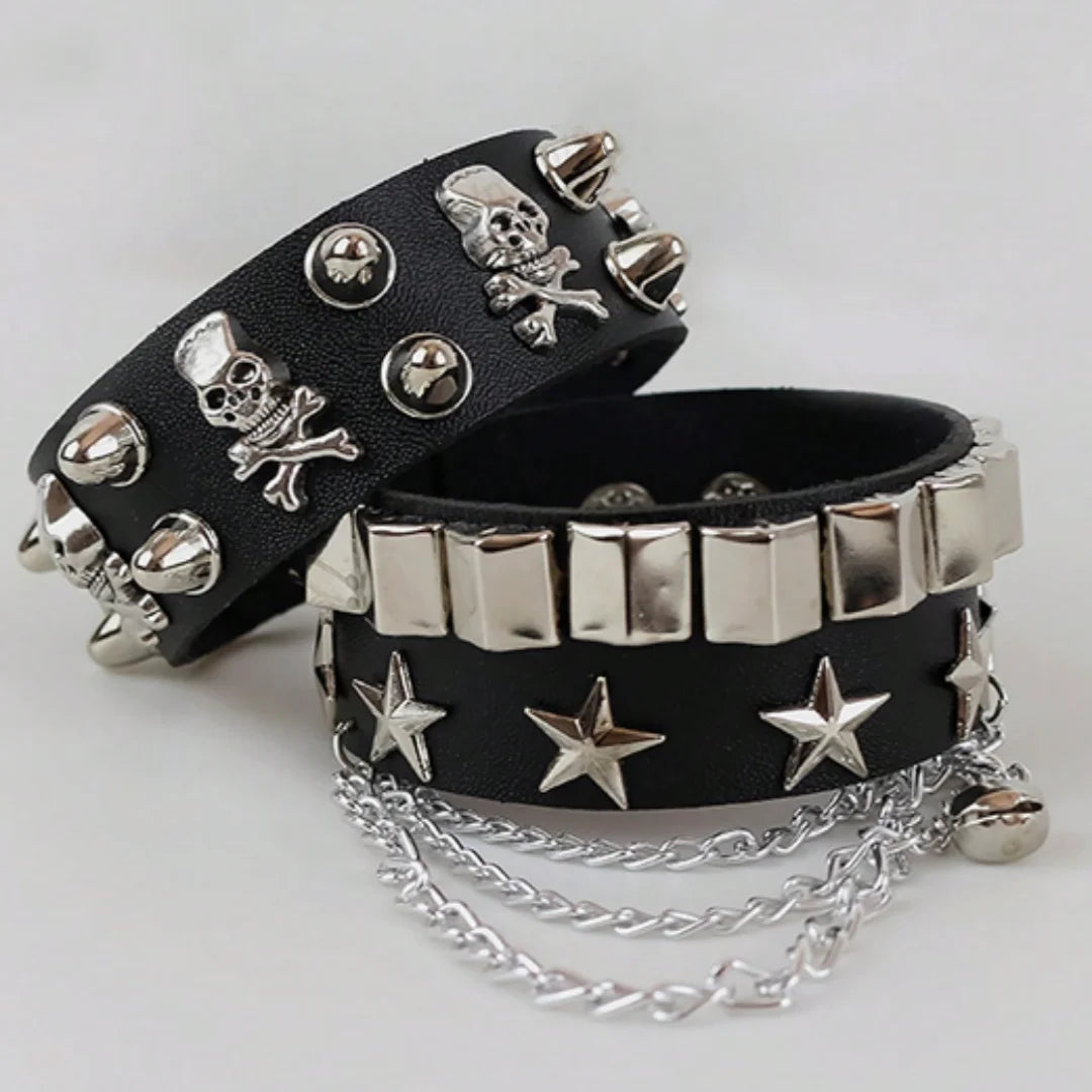 Vintage Lederarmbänder Punk Row Cuspidal Spikes Nieten Ohrstecker Breite Manschette PU Leder Punk Gothic Rock Unisex Goth Accessoires